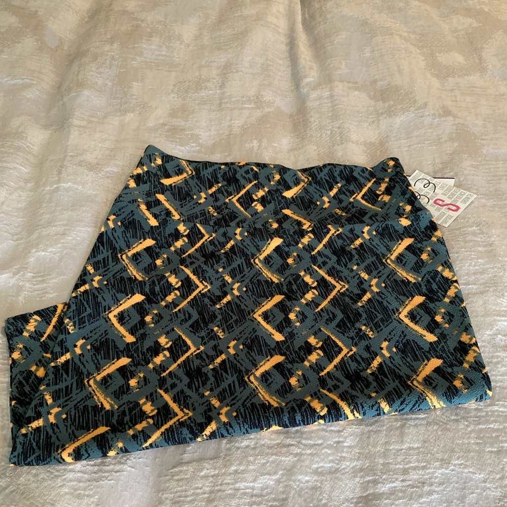LulaRoe Cassie Skirt size S